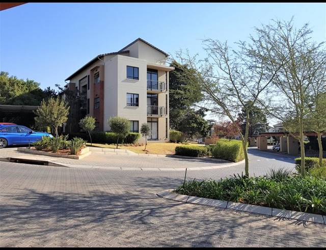 2 BEDROOM APARTMENT FOR SALE IN JACKAL CREEK GOLF ESTATE